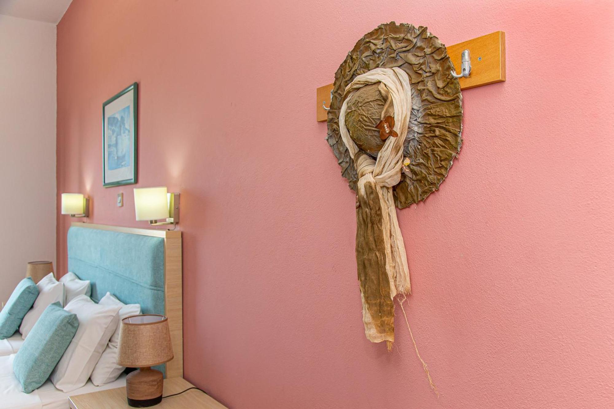 Theoni Apartments Малиа Экстерьер фото