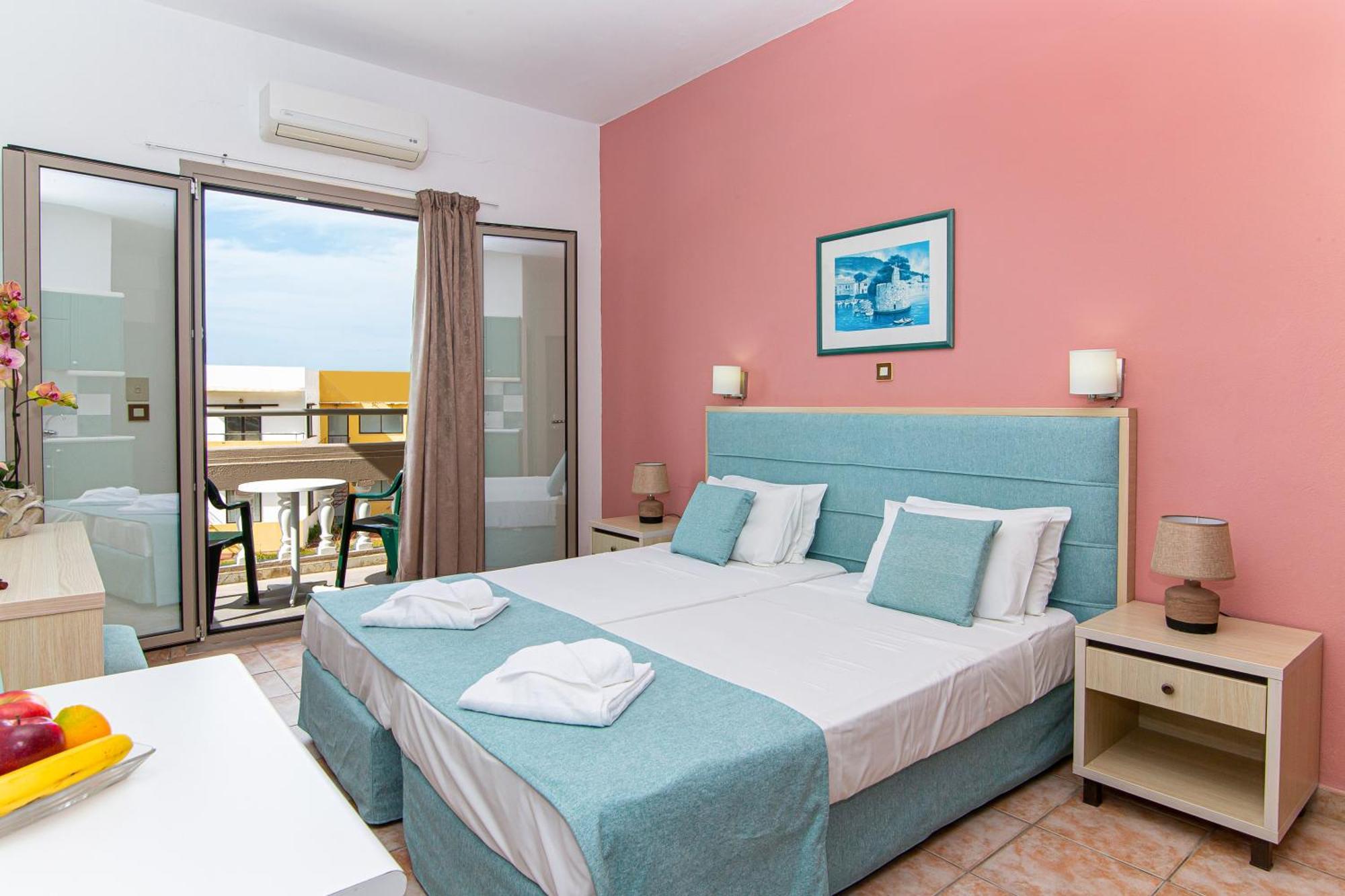 Theoni Apartments Малиа Экстерьер фото