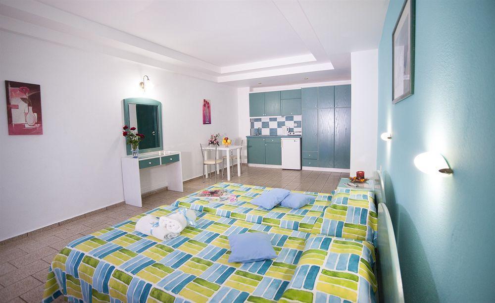Theoni Apartments Малиа Экстерьер фото